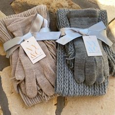 Nwt New York And Company Bundle Of 2 Gloves And Scarf Set (1) Beige Set (1) Grey Set - Great For A Gift Thank You For Shopping With Closet Smoke And Pet Free Home And Prompt Shipping .