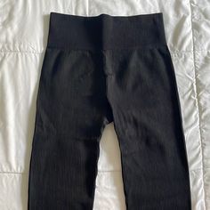 Amazon Brand Qqq Ribbed Leggings. Brand New, Never Worn! Originally Came In A Set Of 3 (Shorts + Sports Bra), But These Ended Up Being A Little Too Small And Short For Me At The Ankles. I’m 5’10” And These Stop Around 3 1/2 Inches Above My Ankle Bone. Otherwise The Material Would Have Been Super Comfy Had They Fit! Black High Stretch Pants With Built-in Shorts, Casual Black Seamless Leggings, High Waist Elastic Black Shorts, Black High Waist Elastic Shorts, Black Casual Short Length Leggings, Black Seamless Shorts For Loungewear, Casual Black Leggings With Built-in Shorts, High Waist Black Ribbed Bottoms, High Waist Ribbed Stretch Shorts