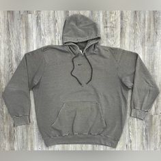 Measurements: 28’ P2p | 28’ L | 23.5’ Sleeve In Good Condition Given Age. Stitching Around Sleeves Are Becoming Undone. (Shown In Photos) Review All Photos For The Condition Of The Item Before Purchase. Any Questions Just Ask! Nike Gray Hoodie For Streetwear, Nike Relaxed Fit Hoodie For Streetwear, Oversized Nike Cotton Hoodie, Oversized Nike Hoodie For Streetwear, Shirts Vintage, Nike Vintage, Hoodie Men, Nike Sweatshirts, Nike Shirts