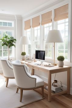 If you need the perfect guest bedroom office combo, you’re 100% in the right place! We’re giving you the only 7 types of guest bedroom office ideas you (actually) need to know about 👉Click TODAY for our FREE Design Guide!👈🤗 Hamptons Home Office, Guest Room Office Ideas, Bedroom Office Ideas, Spare Room Office