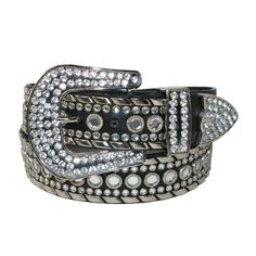 This Western Rhinestone Belt measures 1-1/2 inches wide, faux leather, highlighted with clear Rhinestones down the center of the belt, the buckle, keeper and tip are adorned with Rhinestones. Western Rhinestone belts are not only eye catching and attractive, these belts are very popular in todays fashion world. Belt Plus Size, Western Women, Western Belt, Belt For Women, Rhinestone Belt, Branded Belts, Chunky Knit Blanket, Style Steal, Casual Belt