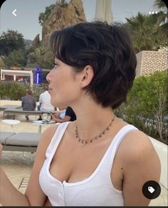 Grunge Pixie Haircut Straight Hair, Queer Haircut, Non Binary Haircuts, Bob Haircuts For Fine Hair, Short Grunge Hair, Haircuts For Women Over 50, Bob Haircut For Fine Hair