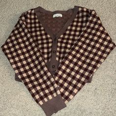 Never Worn Pacsun/L.A. Hearts Button Down V-Neck Sweater Brown And Tan Plaid Cropped Brown Cotton Cardigan With Button Closure, Brown Cotton Cardigan With Buttons, Brown Button-up Cotton Cardigan, Casual Brown Cardigan With Buttons, Brown Buttoned Cardigan For Spring, Brown Tops With Button Closure For Day Out, Casual Brown Cardigan For Day Out, Trendy Brown Button-up Cardigan, Brown Spring Cardigan With Button Closure