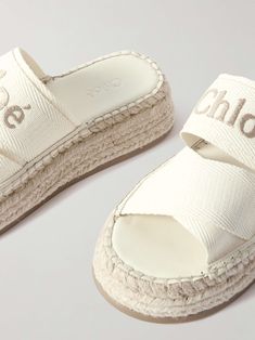 Designer Slides Outfit, Chloe 2024, Chloe Outfit, Slides Outfit, Chloe Logo, Espadrilles Slides, Neutral Shoes, Linen Ribbon, Embroidered Canvas