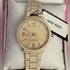 Nine West Watch Nude Brand New W/Tags In Box Black And Gold Watch, Grey Watch, Black Leather Watch, Alligator Skin, Minimalist Women, Rose Gold Watches, Rose Gold Watch, Black Watch, Metal Bands