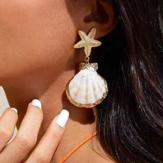 Starfish Shell Drop Earrings Elegant Star-shaped Summer Earrings, Beach Drop Clip-on Earrings, Star Shaped Earrings For Summer, Star-shaped Earrings For Beach With Pierced Ears, White Starfish Charm Earrings For Gift, White Starfish Charm Earrings As Gift, Gold Star Earrings For Summer, White Starfish Charm Earrings, Star-shaped Earrings For The Beach