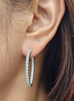 14k white gold diamond in and out hoop earrings feature 60 diamonds weighing 2.78 cts graded F-G, VS2-SI1 set in 14k white gold. Bracelet Love, Diamond Hoop Earrings, Baccarat, Jewelry Earrings Hoops, Hermes Birkin, Chicago Il, White Gold Diamonds, Gold Diamond, Etsy Earrings