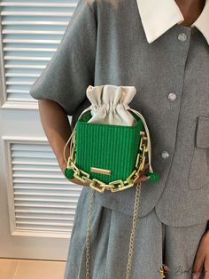 BirdinBag - Compact Drawstring Crossbody Bag with Metal Chain and Fashionable Design Drawstring Crossbody Bag, Green Details, Chain Pattern, Style Preppy, Polyvinyl Chloride, Pearl Types, Green And Khaki, Box Bag, Pink Beige