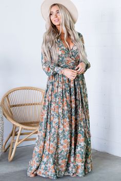 Green Floral Print Surplice V Neck Maxi Dress Maxi Floral Dress, Fall Floral Dress, Boho Festival Fashion, Ditsy Floral Dress, Green Wrap, Bohemian Maxi Dress, Maxi Dress Green, Floral Dresses, Long Puff Sleeves