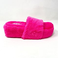 Condition: New With Box Size: Womens Material: Faux Fur Color: Hot Pink Style: Slippers Trendy Soft Slippers For Spring, Fluffy Synthetic Slippers, Hot Pink Style, Fuzzy Slides, Sugar Shoes, Pink Platform, Fur Sandals, Pink Platforms, Tie Dye Rainbow