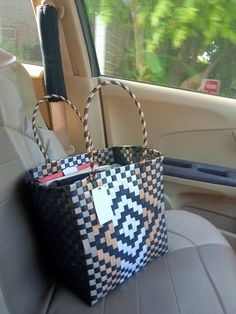 "Tote bag Made by plastic Line  All Woven by hands Size M  W :  8\" L   : 9.5\" H  :  10\" - soft - usability - classic - washable - durable and tough - unit - washable - units - fashion - roung" Handmade Tote, Bag Making, Etsy Accessories, Thailand, Accessory Gift, Gift Card, Electronic Accessories, Tote Bag, Purses And Bags