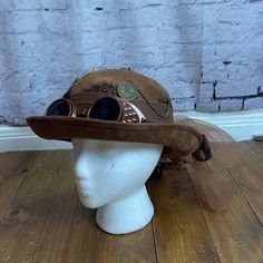 Steampunk Brown Bowler Hat Nwt Punk Winter Hat For Festivals, Adjustable Brimmed Pirate Hat, Punk Style Winter Hats For Festival, Winter Festival Punk Style Hat, Punk Brimmed Winter Hats, Punk Style Brimmed Winter Hat, Adjustable Punk Hat For Winter, Adjustable Punk Winter Hat, Adjustable Punk Style Winter Hat