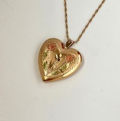 Vintage 1950s Heart Locket 14k Gold PPC Hand Engraved Flower Art Deco Heart Pendant Necklace Collectible Yellow Gold Necklace With Heart Charm, Vintage Charm Heart Pendant Jewelry For Anniversary, Heirloom Heart-shaped Jewelry With Vintage Charm, Vintage Charm Heart-shaped Yellow Gold Jewelry, Yellow Gold Heart Jewelry With Vintage Charm, Collectible Heirloom Necklace For Valentine's Day, Collectible Gold Jewelry With Heart Charm, Collectible Heart-shaped Hallmarked Jewelry, Vintage Charm Jewelry For Valentine's Day