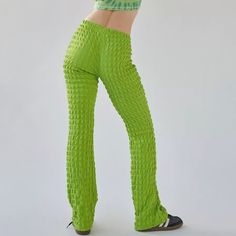 Nwt Urban Outfitters Tanya Knit Bubble Pants In Green Textured Uo Pants In A Bubble-Style Knit. Cut In A Low-Rise With A Slim-Fitting Straight Leg. Topped With An Elastic Waistband. - Low-Rise Silhouette With A Straight Leg That Falls Just Below The Ankle - Pull-On Construction - Uo Exclusive 99% Polyester, 1% Spandex Size Small Sold Out Style Retails At $59 Any Questions? Just Ask! Additional Discounts On Bundles! Casual Fitted Bottoms For Winter, Fitted Casual Bottoms For Winter, Trendy High Waist Green Sweatpants, Trendy High-waisted Green Sweatpants, Trendy Green High Waist Sweatpants, High Waist Green Bottoms For Winter, Trendy Green Stretch Sweatpants, Green Loungewear Trousers, Green Trousers For Loungewear