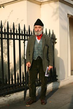 Old Man Fashion, The Sartorialist, Grandpa Style, Advanced Style, Vintage Streetwear, Casual Street Style, Old Man