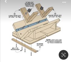 an open box with instructions on how to use the lid and handle for a sewing machine