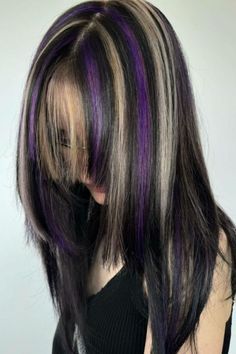 Blonde And Purple Highlights, Blonde And Purple, Vivid Hair Color, Hair Color Streaks, Purple Highlights, Hair Streaks, Dyed Hair Inspiration, Boring Hair, Pretty Hair Color