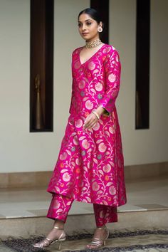 Pink handwoven straight kurta with brocade floral jaal detail. Paired with a coordinating straight pant and a hand embroidered dupatta. - Aza Fashions Formal Palazzo Set With Pallu For Festivals, Formal Festive Palazzo Set With Pallu, Semi-stitched Banarasi Silk Unstitched Suit, Banarasi Silk Unstitched Suit With Resham Embroidery, Designer Banarasi Silk Salwar Kameez, Traditional Formal Palazzo Set With Self Design, Elegant Unstitched Banarasi Silk Palazzo Set, Elegant Banarasi Silk Anarkali Set With Straight Kurta, Elegant Banarasi Silk Palazzo Set For Festive Occasions