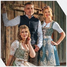 🍺 AUTHENTIC OKTOBERFEST DESIGN: Embrace the essence of Oktoberfest with our traditional dirndl dress, featuring classic polka dots patterned. Elaborate ruffled braids at the U-neckline and decorative metal hooks ensure a successful traditional look. The looped ribbon at the chest allows for a customizable fit. 🍺 HIGH-QUALITY MATERIALS: Our women's dirndl dress is crafted with 20% cotton and 80% polyester, ensuring a pleasant and high-quality touch. Specially designed with unique colors and fab Lederhosen Kids, Oktoberfest Design, German Dirndl Dress, German Dress Dirndl, German Dress, Dirndl Dress, Dress Stand, Decorative Metal, Outfits With Hats