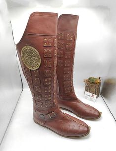 Steampunk Leather Boots With Round Toe, Brown Leather Boots For Cosplay, Brown Leather Festival Boots, Leather Round Toe Boots For Cosplay, Leather Festival Boots With Snip Toe, Leather Festival Boots With Round Toe, Leather Round Toe Boots For Festivals, Leather Medieval Boots For Cosplay, Medieval Leather Boots For Cosplay