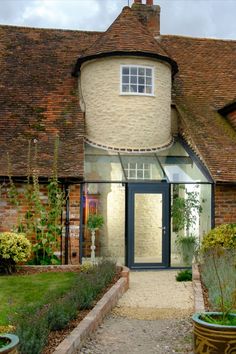 Glass porch design to Listed home increases footprint of house Glass Porch, Being Extra, Glazed Glass, Porch Area, Make An Impact, Listed Building, Glass Roof, Porch Design