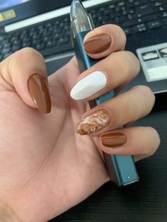 Spring Nail Designs, Modern Fall, Spring Nail, Brown Nails, Minimalist Nails, Autumn Style, Fall Nail, Nail Designs Spring