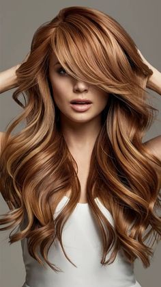 Hair Colors For Blondes, Dark Brown Highlights, Perfect Blonde Hair, Cinnamon Hair, Layered Hair With Bangs, Fall Hair Color Trends, Caramel Blonde, Hot Hair Colors, Hair Patterns