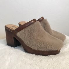 *Korks *Lori Slip On Clogs *Color: Taupe Fur *Size: 6 *Faux Fur Slip On Clogs With Block Heel And Platform; Round Toe; Contoured And Padded Footbed; Boho Touch. *New Without Tags Or Box *Approximate Measurements Laying Flat: 1.25 Inch Platform; 3.75 Inch Wood Block Heel Fall Synthetic Platform Mules, Brown Reinforced Heel Mules For Fall, Fall Synthetic Clogs With Cushioned Footbed, Fall Platform Open Toe Clogs, Brown Synthetic Closed Toe Mules, Fall Open Toe Platform Clogs, Winter Brown Closed Toe Clogs, Winter Clogs With Wooden Heel And Round Toe, Winter Brown Clogs With Cushioned Footbed