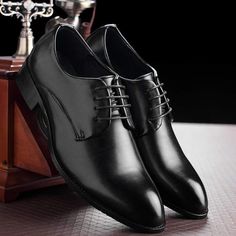 Men's Formal Business Shoes - Black LeatherSole material: rubberFunction: breathableGender: MaleOccasion: daily, businessStyle: formal Packaging contains: 1 * pair of loafers without shoe boxUS6.0 = EU38 = 240mm = 9.45 "(bare feet length) US6.5 = EU39 = 245mm = 9.65" US7.0 = EU40 = 250mm = 9.84 " US8.0 = EU41 = 255mm = 10 , 04 " US8.5 = EU42 = 260mm = 10.24" US9.5 = EU43 = 265mm = 10.43 " US10.0 = EU44 = 270mm = 10.63" US11.0 = EU45 = 275mm = 10.83 "US12.0 = EU46 = 280mm = 11.02" US12.5 = E Black Leather Sole Lace-up Shoes For Business Casual, Black Lace-up Leather Office Shoes, Black Pointed Toe Formal Lace-up Shoes, Slip-resistant Round Toe Business Loafers, Black Lace-up Dress Shoes For Business Casual, Black Brogue Loafers For Business, Black Business Loafers With Round Toe, Black Pointed Toe Lace-up Business Shoes, Black Loafers For Business With Round Toe