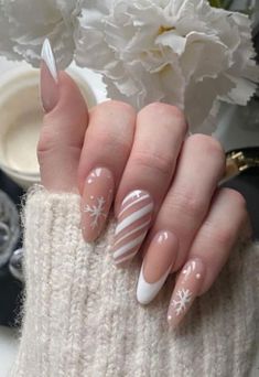 Aesthetic Nails For Christmas, White Christmas Nails Almond Shape, Almond Nail Christmas, Cute Christmas Almond Nails, Xmas Nails Almond Shape, Christmas Nail Ideas Almond Shape, Christmas Nails Long Almond, Nails 2023 Christmas, Simple Almond Christmas Nails