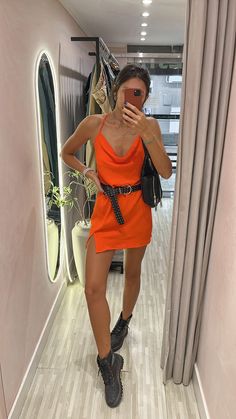 Sleep dress, vestido com coturno, vestido laranja, vestido curto, vestido com bota Sleep Dress, Instagram Profile, Ootd, Instagram Photos, Photo And Video, Instagram Photo, Closet, On Instagram, Quick Saves