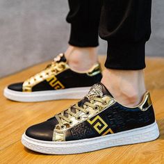 Unisex Casual Breathable Flat Shoes Best Shoes For Men, Gold Shoes, Outdoor Shoes, Stylish Shoes, Dc Sneaker, Men's Collection, Flat Shoes, Sizing Chart, Mens Shoes Sneakers