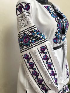 Украинская Вышиванка Вышитая блузка для женщин на белой - Etsy Украина Traditional Spring Blouse With Machine Embroidery, Folk Blouse With Multicolor Embroidery Motif, Folk Style Embroidered Tunic Top, Folk Style Peasant Tunic Top With Floral Embroidery, Folk Style Peasant Top With Floral Embroidery, Traditional White Peasant Top With Geometric Embroidery, Traditional Multicolor Embroidered Top With Embroidered Sleeves, Traditional Spring Peasant Top With Geometric Embroidery, Spring Folk Style Embroidered Top With Motif