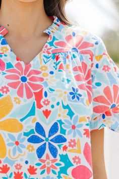 Everyone is going to look at you in this blouse! They won't be able to help it! That floral print and those colors are so bold and fun together! You are going to love styling with this blouse this spring and summer!
V-neckline
Short bubble sleeves
Floral print
No stretch
Savannah is wearing the small. Blue Floral Blouse, Mint Julep Boutique, Scarf Sale, Model Fits, Look At You, Spring Collection, Shop Blouses, Floral Blouse, Girls Accessories