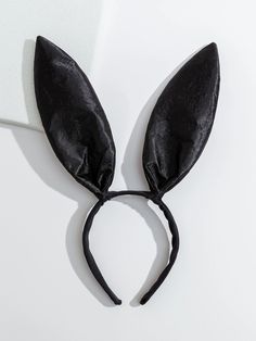 Playboy Bunny, Lingerie Outfits, Rabbit Ears, Club Design, Ear Headbands, Bunny Ear, Men's Beauty, Halloween Outfits