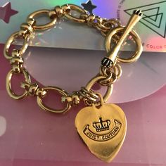 Cute Gold Girls Vintage Juicy Couture Charm Bracelet Bangle Chain Royal Couture From G&P Tiffany Y2k Royal Couture, Pyramid Bracelet, Chunky Charm Bracelet, Juicy Couture Charms Bracelet, Snowflake Bracelet, Juicy Couture Bracelet, Vintage Juicy Couture, Silver Heart Bracelet, Gold Girl