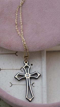 14 Ayar Altin Hac Kolye Ucu Urunlerimiz Kutusu Ve Sertifikali Bir Sekilde Gonderilmektedir. Urunlerimiz El Isciligi Oldugu Icin Gramlarinda +/- %5 Gram Farki Olabilmektedir. Luxury Tarnish-resistant Cross Jewelry, Luxury Gold Crucifix Cross Necklace, Luxury Tarnish-resistant Cross Necklaces, Spiritual Tarnish-resistant Cross Necklace As Gift, Gold Cross Necklace For Gift, Yellow Gold Pendant Cross Necklace As Gift, Yellow Gold Pendant Cross Necklace For Gift, Yellow Gold Cross Pendant Necklace Gift, Luxury Cross Necklace For Anniversary