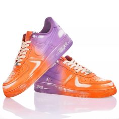 Nike Air Force 1 Orange Purple is the custom sneaker you didn't expect! The shades of orange and purple blend with vintage white effects that recall classic laces. Standing out has never been so easy thanks to these sneakers! Purple Custom Sneakers With Gum Sole For Sports, Custom Purple High-top Sneakers With Gum Sole, Fade-resistant Orange Sneakers With Round Toe, Orange Fade-resistant Sneakers With Round Toe, Purple Fade-resistant Lace-up Sneakers, Orange Fade-resistant Sneakers For Streetwear, Custom Orange Lace-up Sneakers With Gum Sole, Orange Nike Air Force 1 Lace-up, Orange Nike Air Force 1 Lace-up With Branded Insole