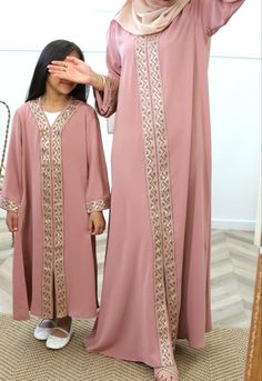 Emarati Dress, Morrocan Fashion, Abaya Design, Mode Abaya, African Fashion Modern, Afghan Dresses, Kids Fashion Dress