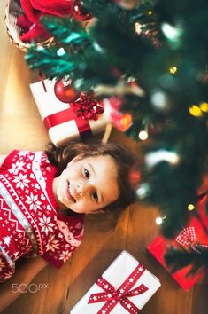 Diy Christmas Photoshoot, Under Christmas Tree, Christmas Tree Photography