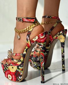 Bella Milton - Stylish Butterfly Patterned Ankle Strap Platform Heels Strap Sandals Heels, Butterfly Shoes, Sandals Patterns, Cute Shoes Heels, Ankle Strap Sandals Heels, Platform High Heel Shoes, Ankle Strap High Heels, Hot Heels, Fashion High Heels