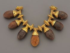 Greek Gold Necklace with Amber Pendants. c. 6th-4th Century BC Greek Jewelry, Medieval History, Ancient Jewelry, Ancient Artifacts