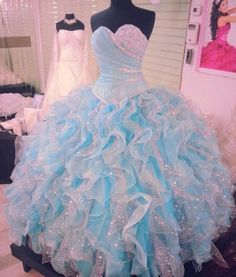 Sweet 16 Ball Gowns, Dresses For 15, Debutante Party, Sweet 16 Ball, Blue Quinceanera Dresses, Blue Quinceanera, School Event Dress, Quinceanera Dresses Blue, Blue Ball Gowns