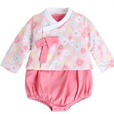 Send your little one off to a dream world while rocking these super comfortable and awesome Pajamas!Bedtimes are a vital part of your child's day and what better way to send them off to dreamland than giving them just the absolute most comfortable thing to wear! Our adorable baby Pajamas will give just that! It is a mix of tradition and comfort giving your little one a cloud-like embrace as they go off to snooze Ville! Made with a hundred percent cotton that is perfect for either boys or girls, Kimonos For Baby, Dream World, Baby Rompers, Baby Pajamas, Go Off, Kimono Style, Child Day, Adorable Baby, Baby Romper