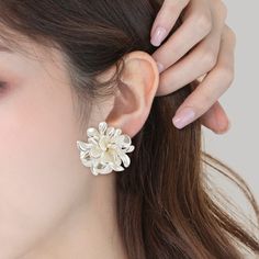 Elevate your timeless elegance and grace style with Flower Pearl Petal Earrings. Delicate light acrylic in a floral design. Style: female Needle: 925 Silver Material:Acrylic's pearl Earring Size: 3*3cm Petal Earrings, Pearl Earring, Silver Material, Pearl Ring, Flower Shape, Pearl Pendant, Pearl Bracelet, Design Style, Handmade Ring