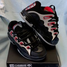 Black Grey Red Black Urban Skate Shoes With Red Sole, Black Dynamic Skate Shoes With Rubber Sole, Osiris D3 2001 Outfit, Swaggy Clothes, Osiris D3, Osiris Shoes, Dvs Shoes, Shoes Inspiration, 90s Rave