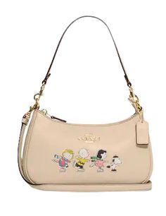 Snoopy Coach Bag, Snoopy And Friends, Modest Girly Outfits, My Style Bags, The Peanuts, Girly Bags, Interesting Food, Our Legacy, Stylish Bag