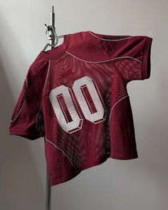 90s Sports T-shirt For Summer, Breathable Short Sleeve Tops For College, Oversized Y2k Crew Neck Top, Y2k Oversized Crew Neck Top, Red Sporty Tops For College, Sporty Red Tops For College, Breathable Tops For Streetwear And Sports Season, Hip Hop Stretch Tops For Streetwear, Hip Hop Style Stretch Tops For Streetwear