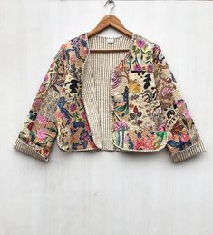 New Style Women's Quilted Jacket Block Printed Boho Style Quilted Handmade Jackets Coat Holidays Gifts Button Closer Jacket for Women Gifts - Etsy Portugal Patchwork Quilt Jacket, Boho Quilt, Handmade Patch, Fall Winter Jacket, Womens Quilted Jacket, Boho Jacket, Mode Boho, Quilt Jacket, Women Gifts