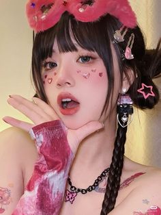 #ulzzang #ulzzangstyle #girl #ulzzangmakeup Kpop Ideas, Ulzzang Makeup, New Jeans Style, Ulzzang Fashion, Girl Cakes, Pose Reference Photo, Art Poses, Pink Outfit, Korean Makeup